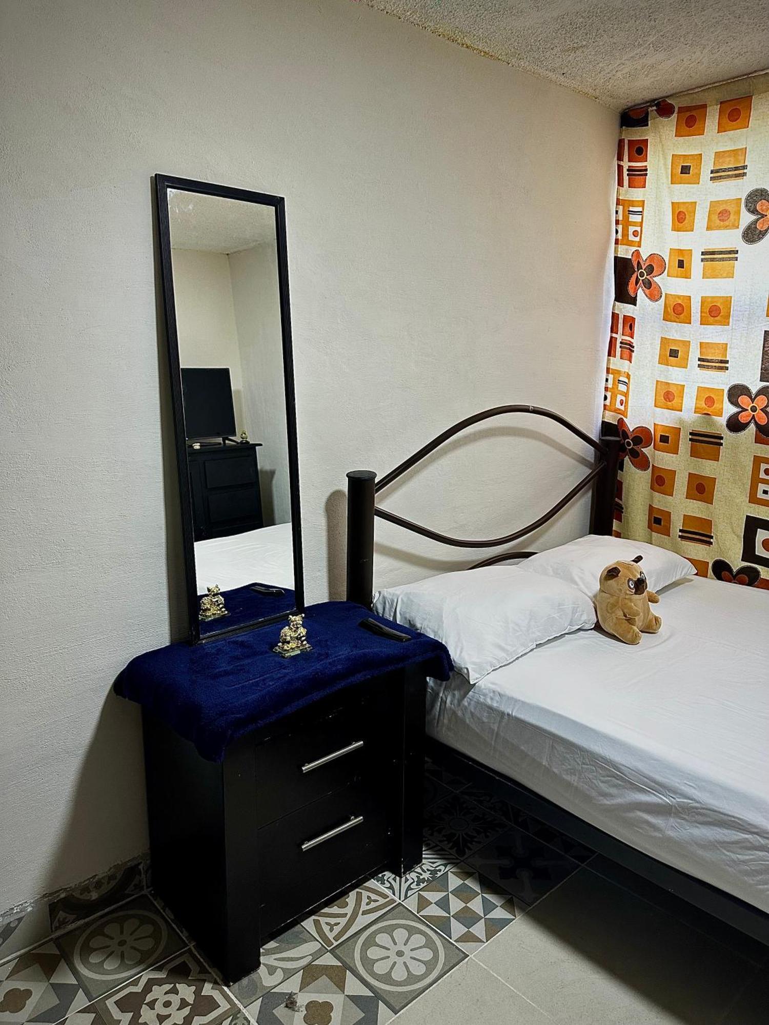 Alborada 2 Cerca Del Aeropuerto Homestay